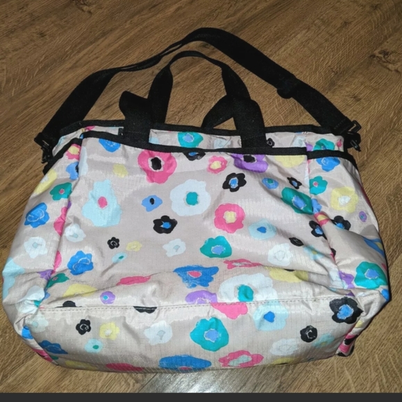 Lesportsac Floral Baby Travel Diaper Bag with Changing Pad - Picture 3 of 6